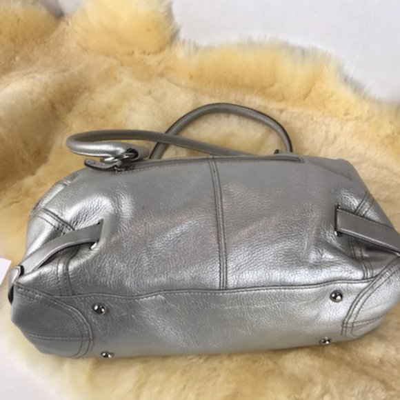 Tignanello silver leather Satchel handbag - Picture 5 of 10